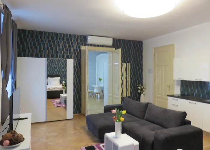 The Triple For Large Group Bratislava